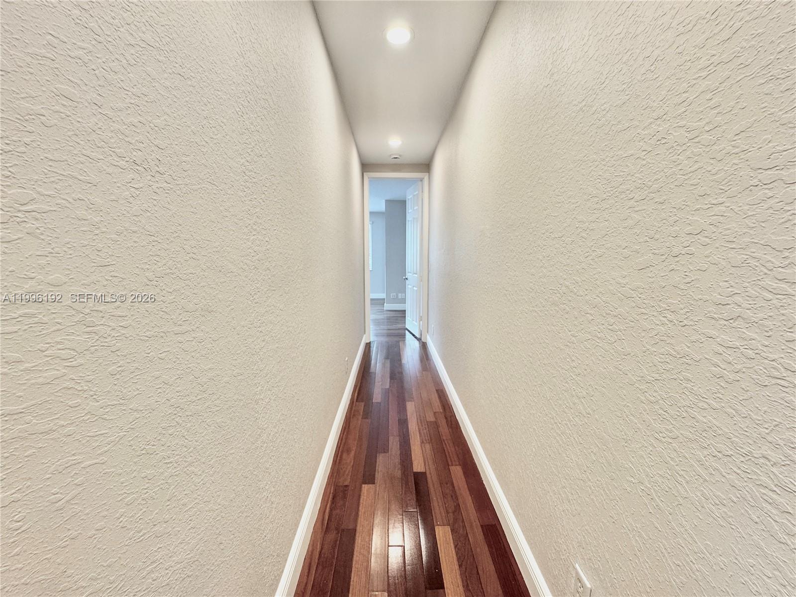 TOWN OF FORT LAUDERDALE B - Residential Lease