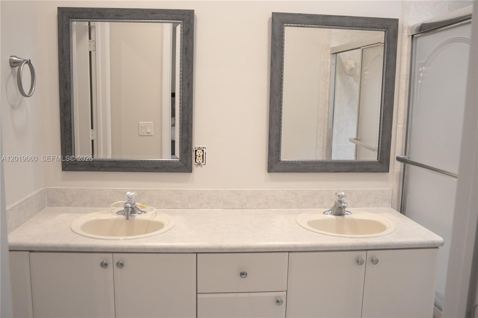 GRAND LAKES PHASE I - Residential