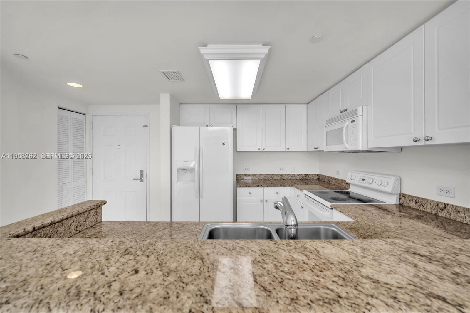 TURNBERRY ON THE GREEN - Residential