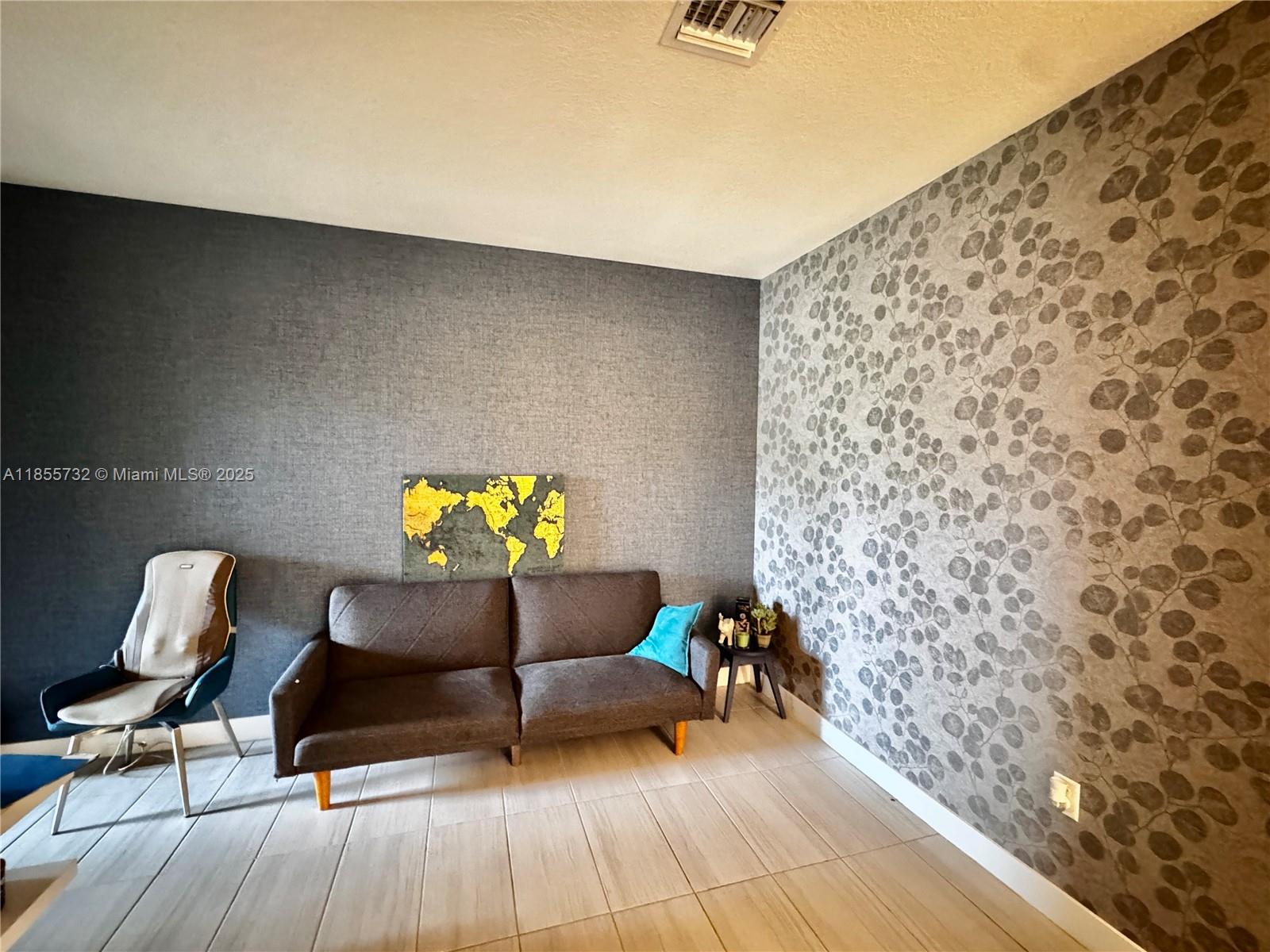 GRAND BAY SOUTH TOWNHOMES - Residential Lease