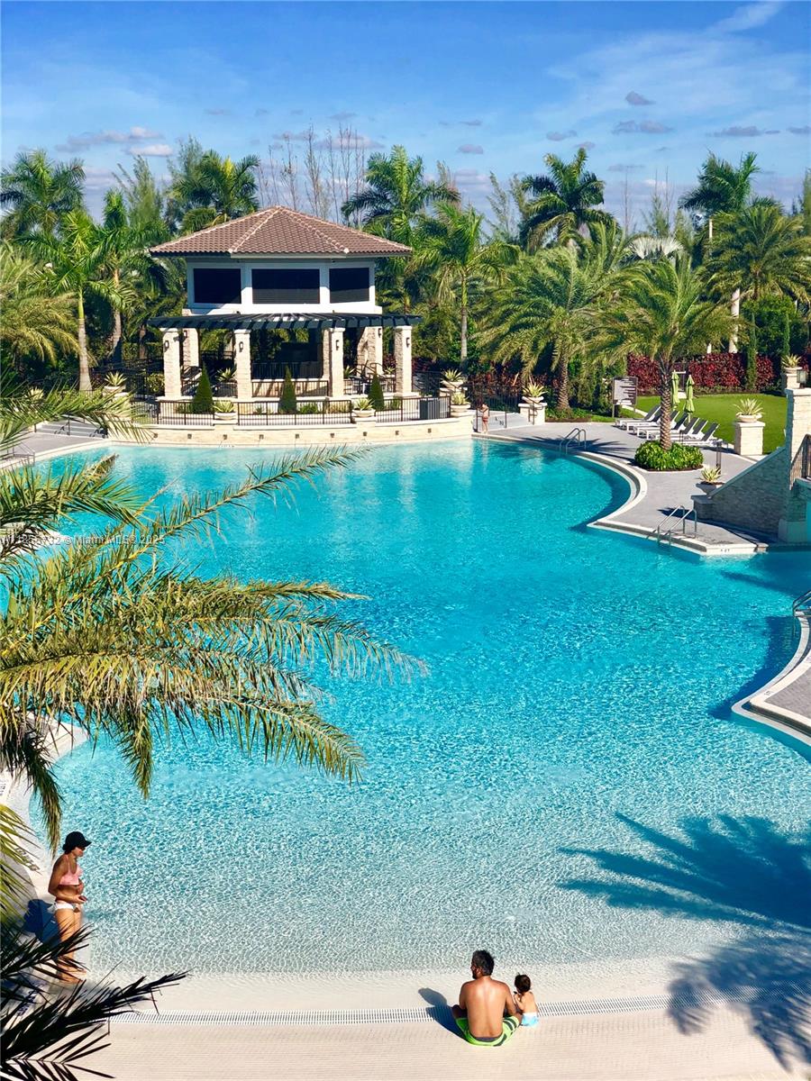 GRAND BAY SOUTH TOWNHOMES - Residential Lease