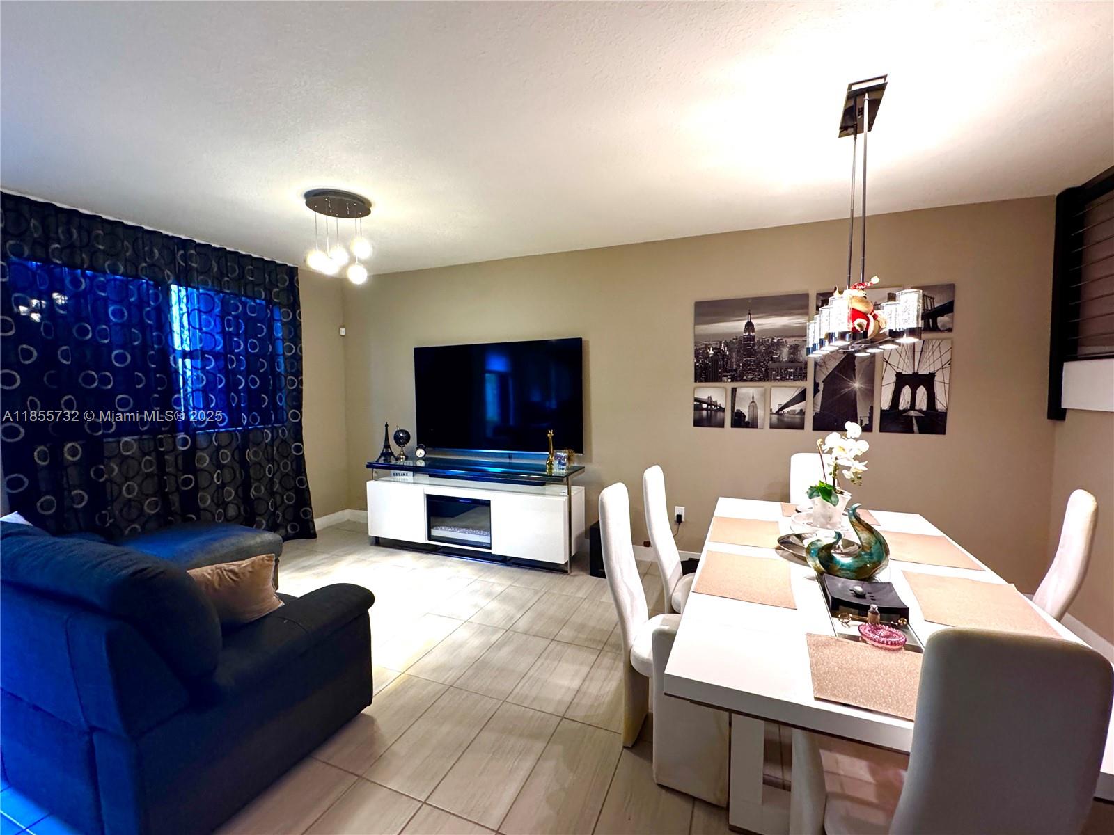 GRAND BAY SOUTH TOWNHOMES - Residential Lease