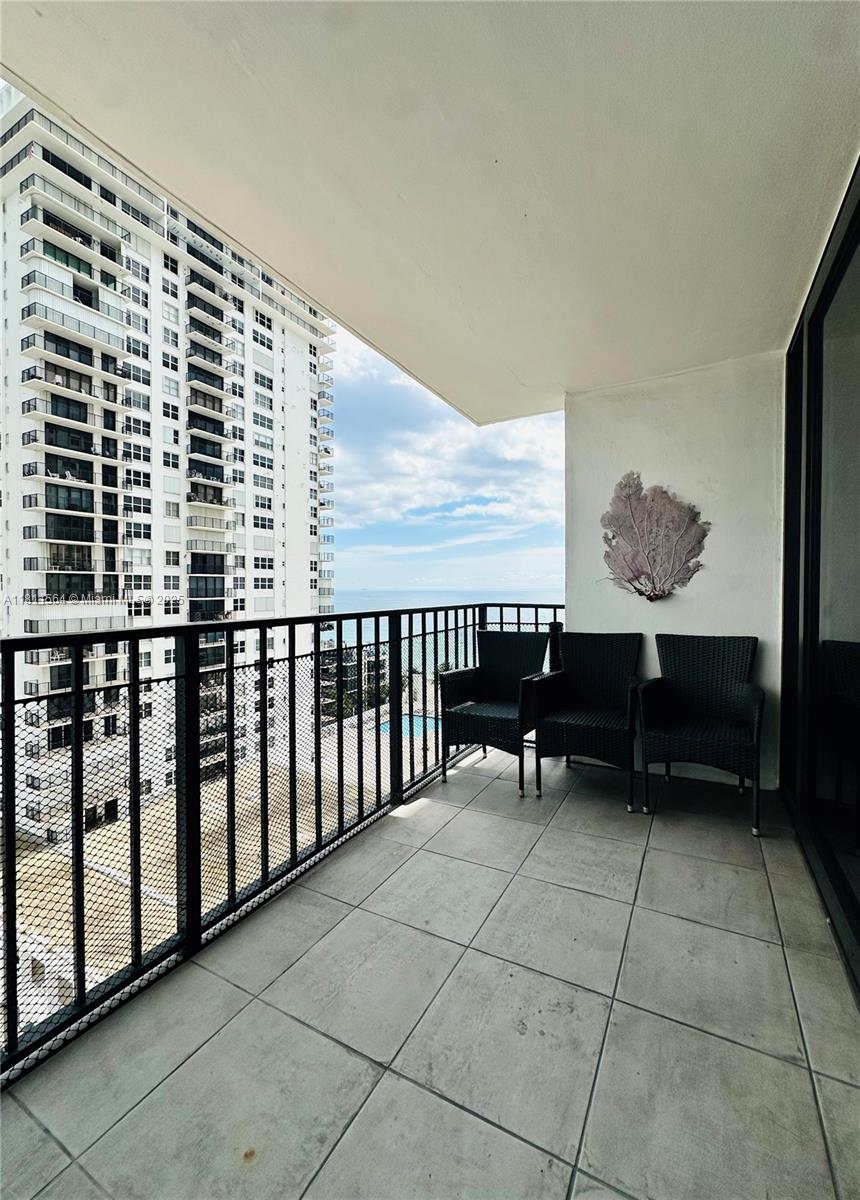 2401 S Ocean Dr 1204