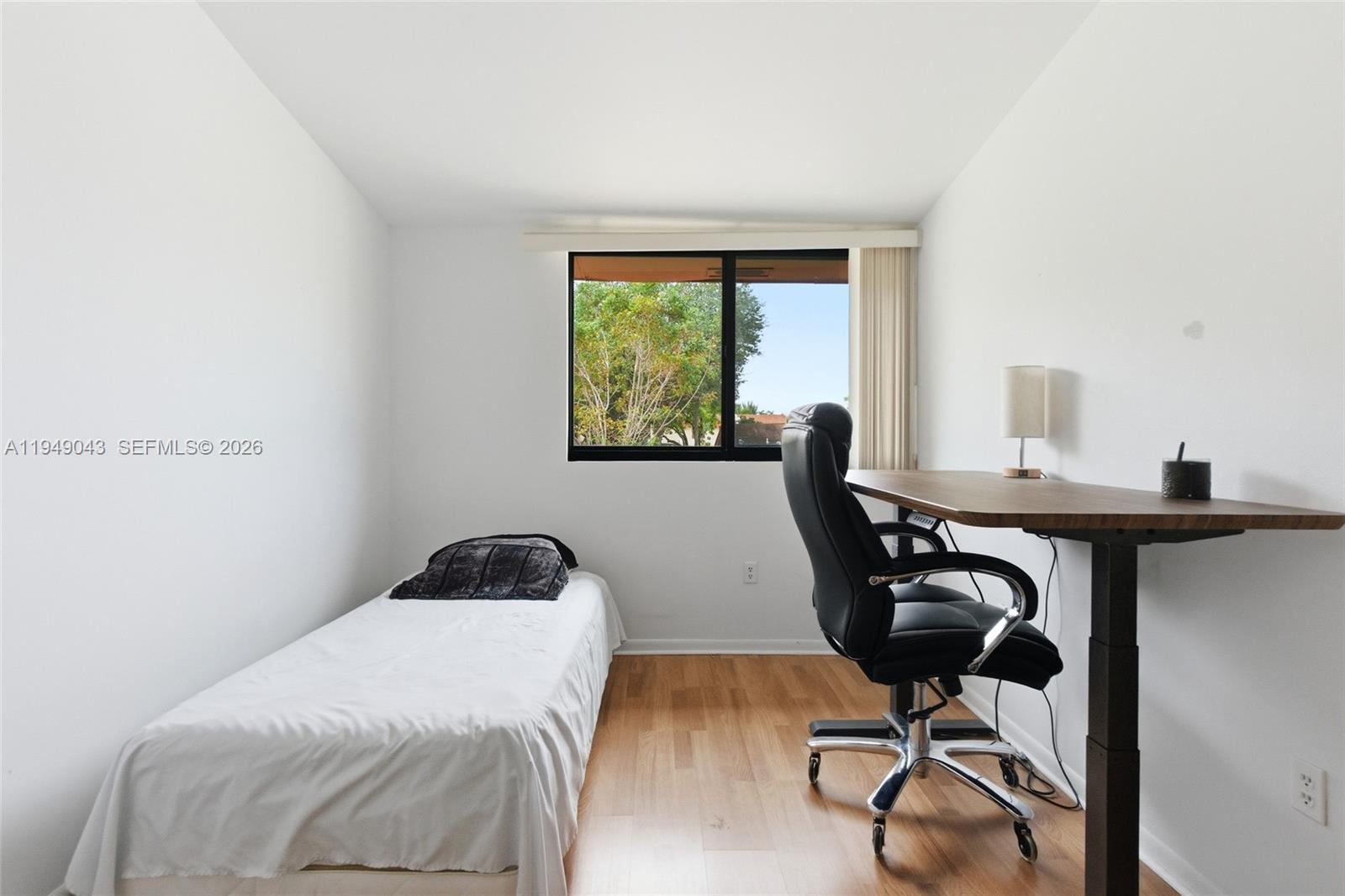 SUNSET KENDALL VILLAS - Residential