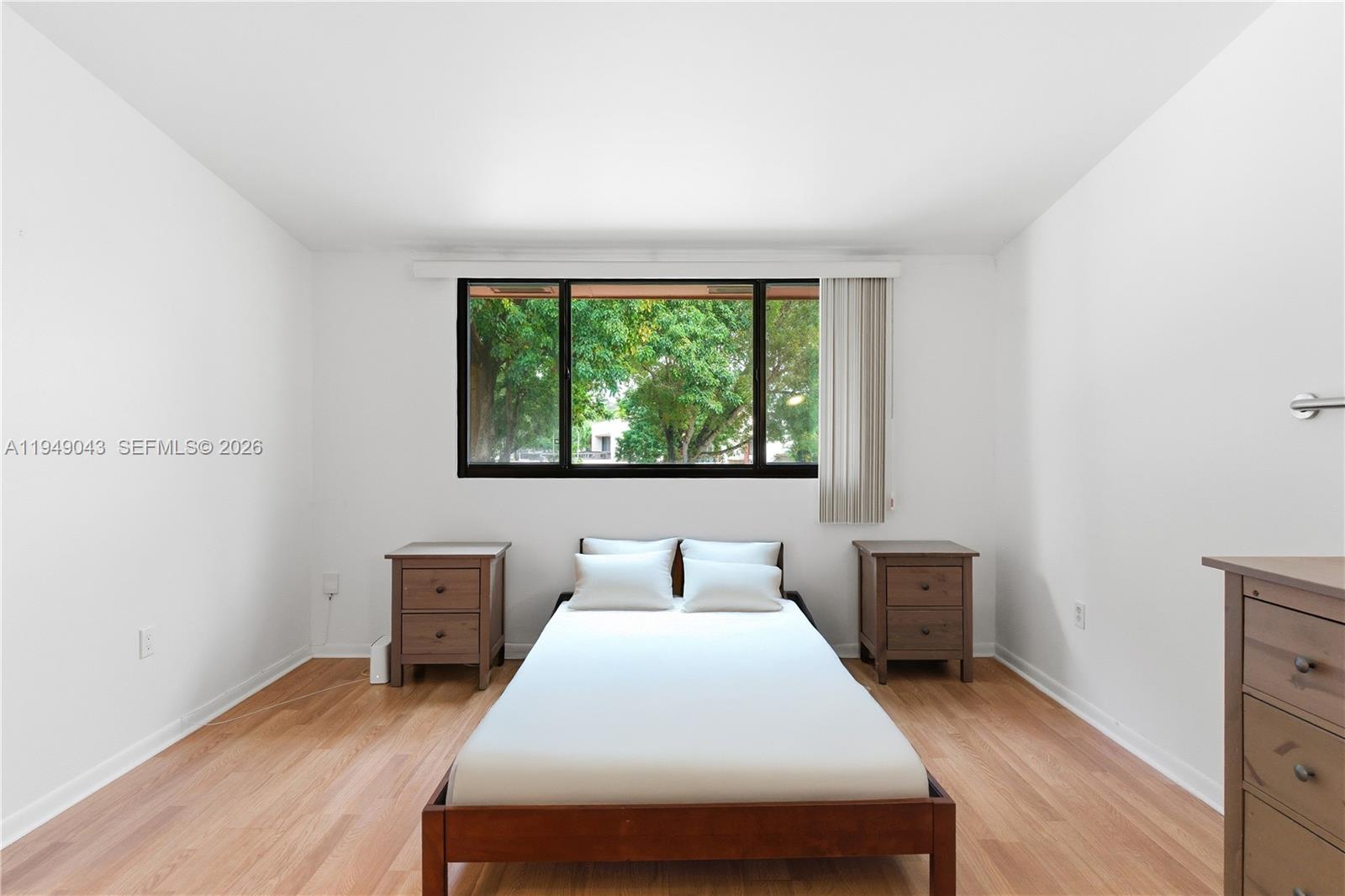 SUNSET KENDALL VILLAS - Residential