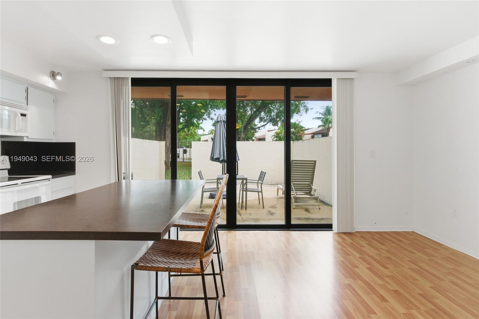 SUNSET KENDALL VILLAS - Residential