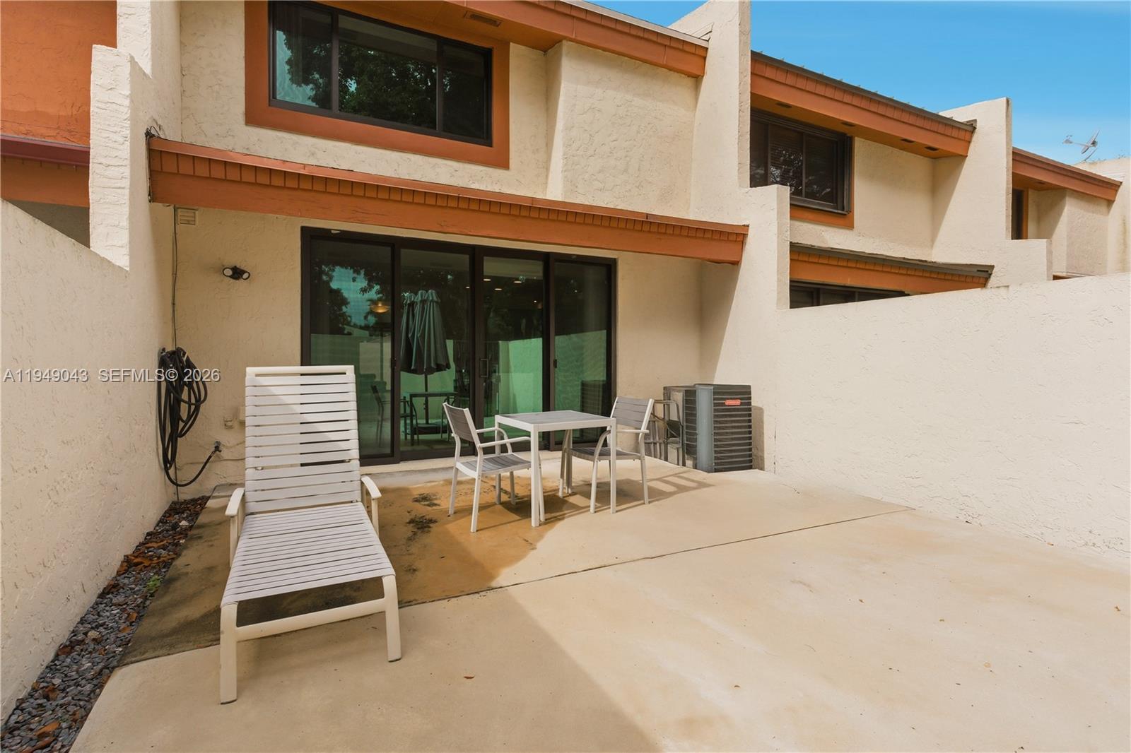 SUNSET KENDALL VILLAS - Residential