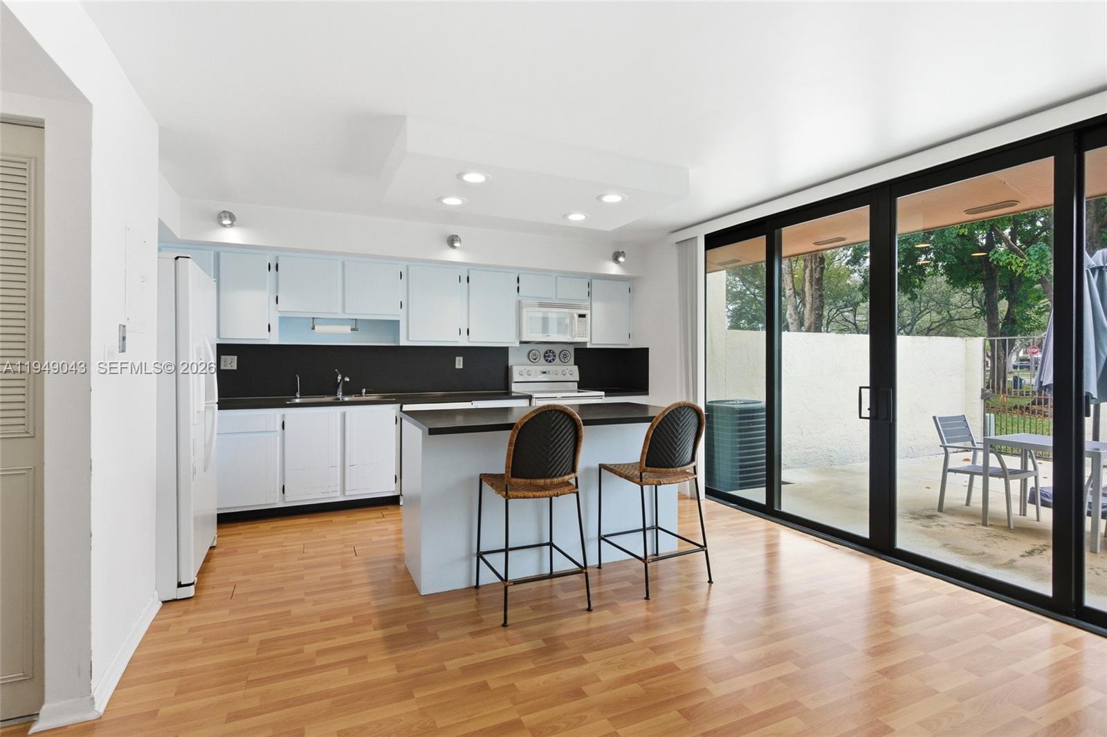 SUNSET KENDALL VILLAS - Residential