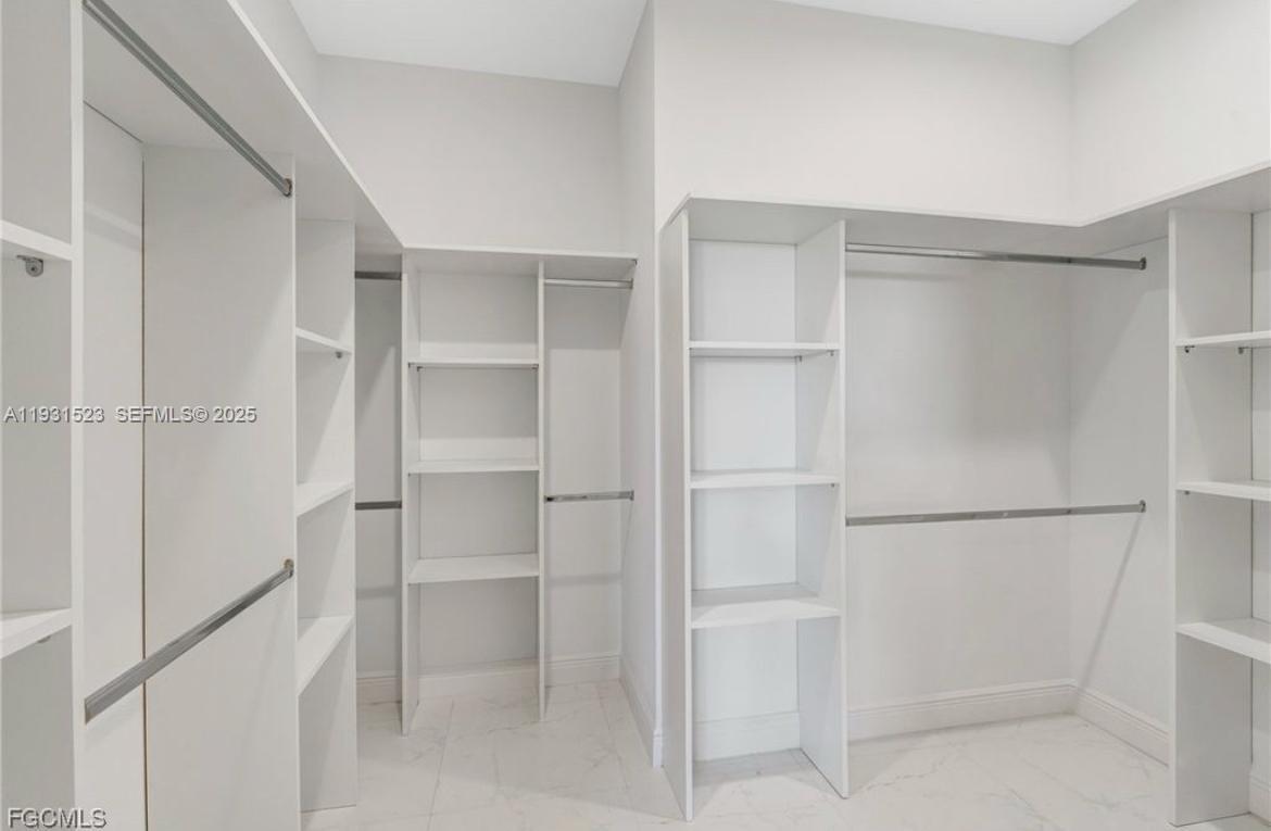 PORT LABEL - Residential