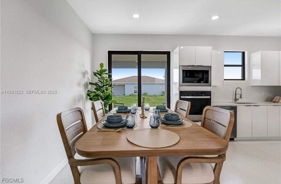 PORT LABEL - Residential