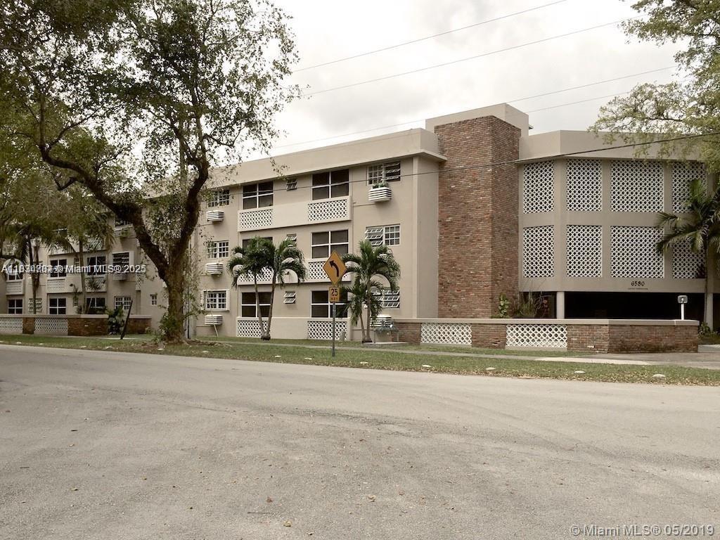 FURNISHED 1 bedroom/1 bath condo for rent in Coral Gables. Spacious unit on the 3rd floor. Screened Porch. Plenty of storage. Move in Ready. Walking distance to Publix, Whole Foods, Sunset Place, Metro, and much more! Laundry facility in the building. Pool. 1 parking spot. Available July 15, 2025. Call to schedule a showing.