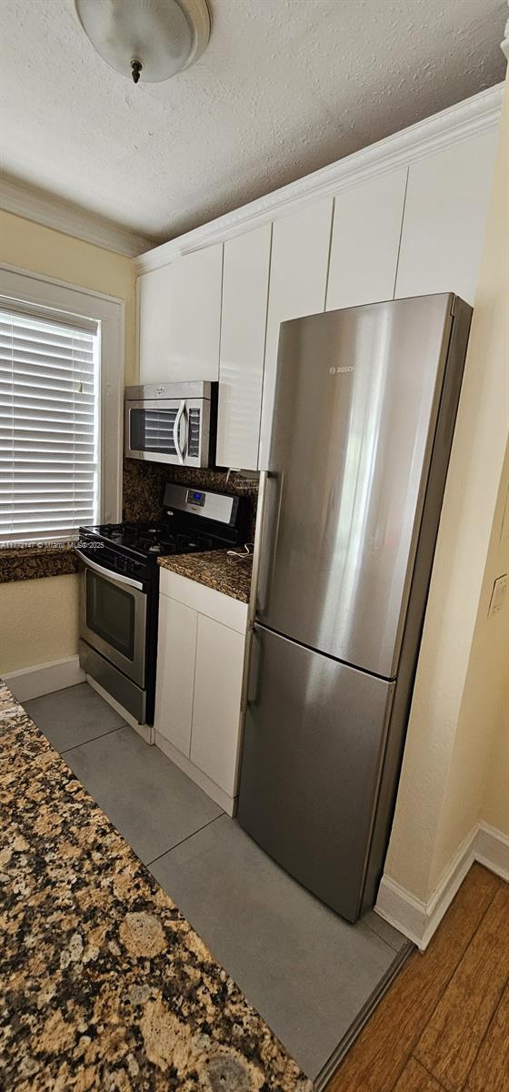 MONTERREY CONDO - Residential