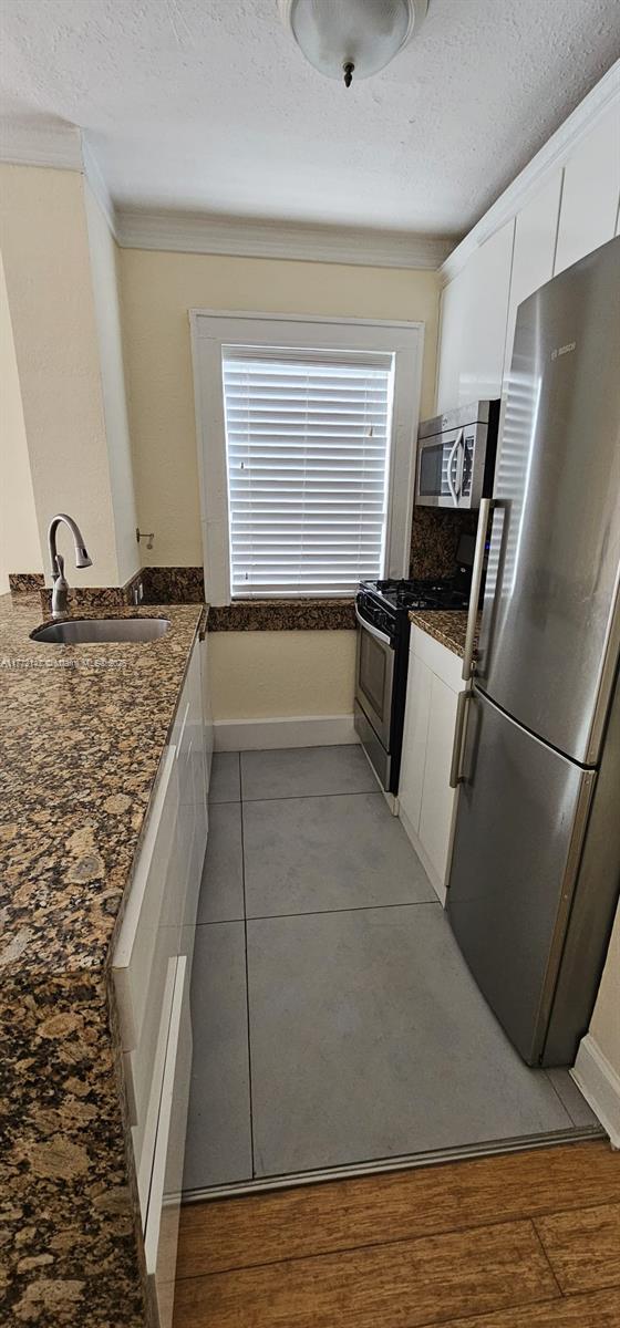 MONTERREY CONDO - Residential