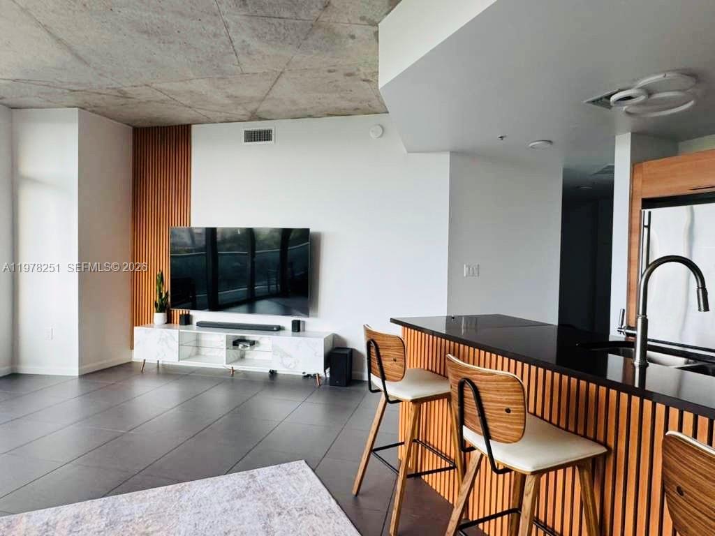 FOUR MIDTOWN MIAMI CONDO - Residential Lease