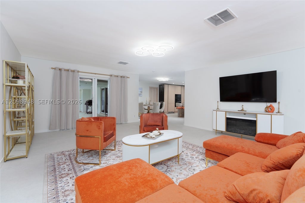 Photo of 5419 NE 22nd Ave, Fort Lauderdale, FL 33308 (MLS # A12098948)