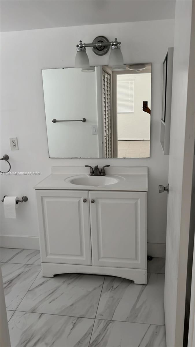 LAS VISTAS AT DORAL CONDO - Residential Lease