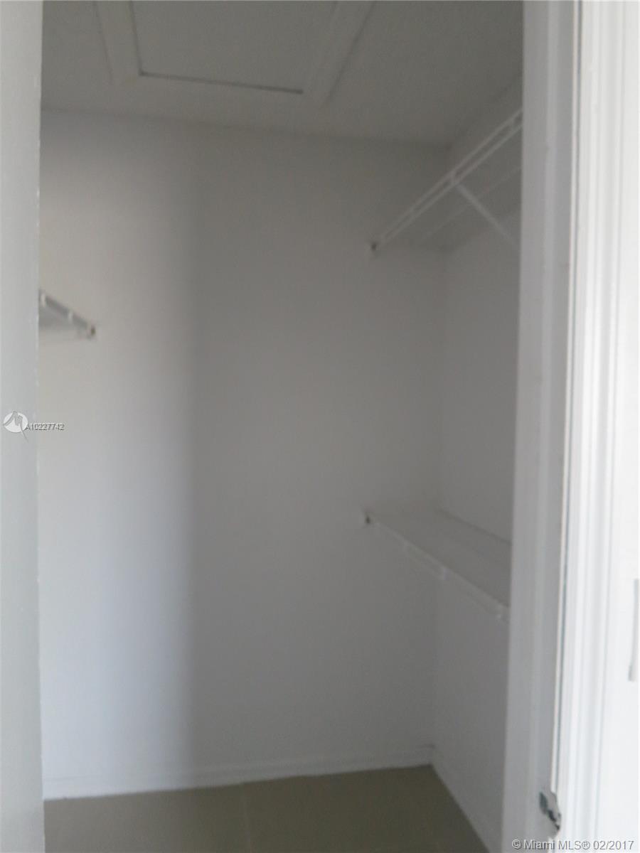 CORAL KEY CONDO - Residential Lease