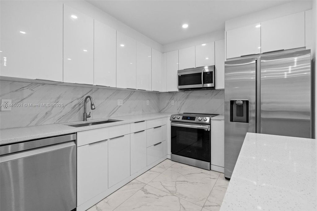 Photo of 669 NW 15th Ave #0, Boca Raton, FL 33486 (MLS # A11846001)