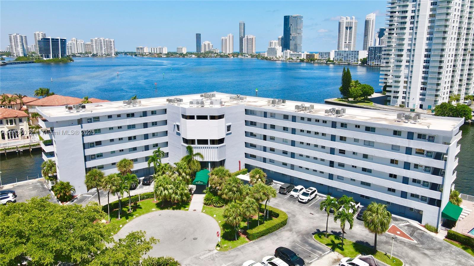 Rental Property at 4000 Ne 170th St 605, North Miami Beach, Miami-Dade County, Florida - Bedrooms: 2 
Bathrooms: 2  - $2,790 MO.