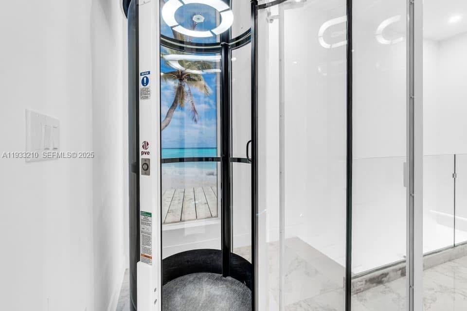 KEY LARGO OCEAN RESORT CO - Residential