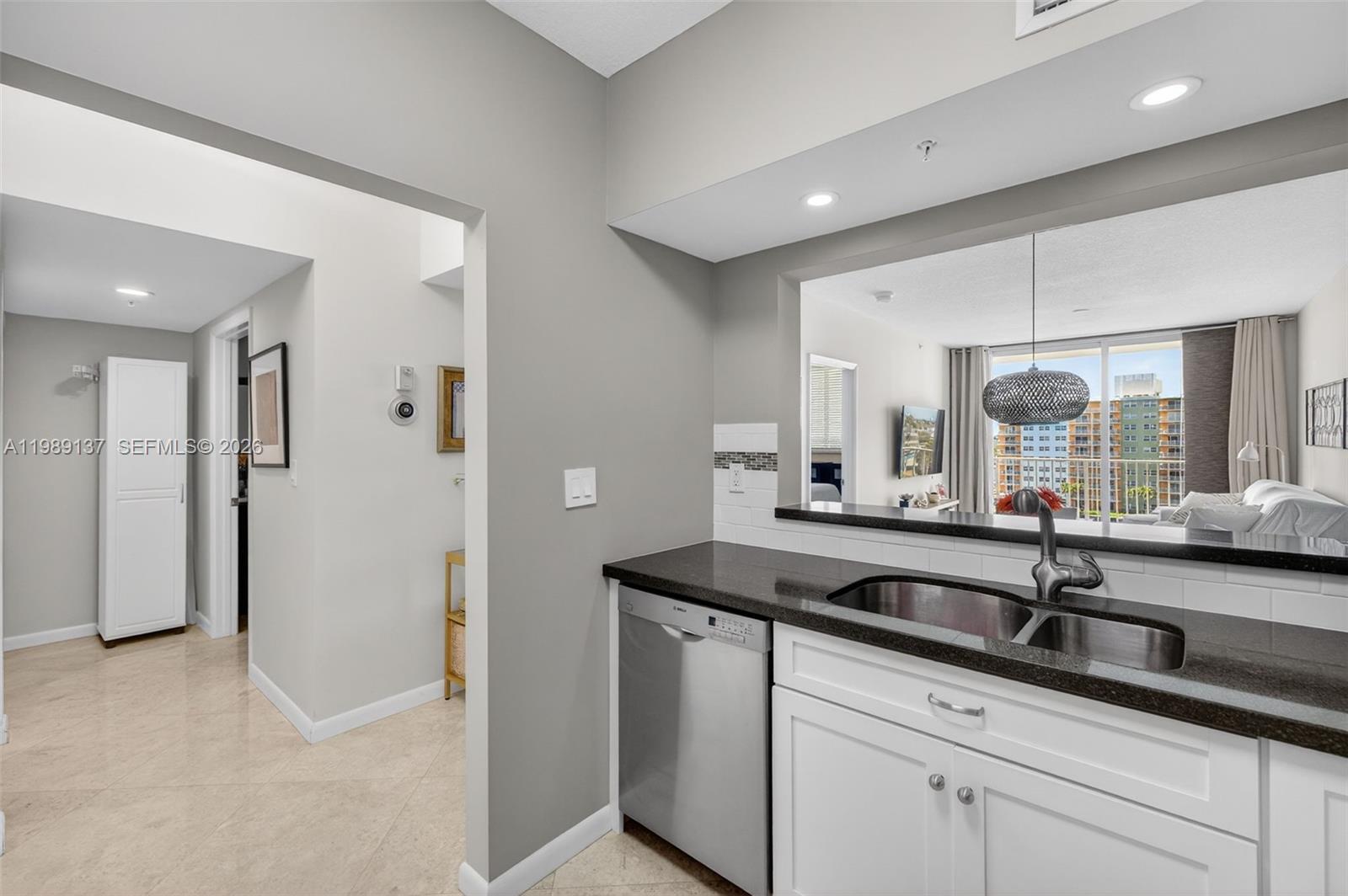 TIDES AT BRIDGESIDE SQUAR - Residential