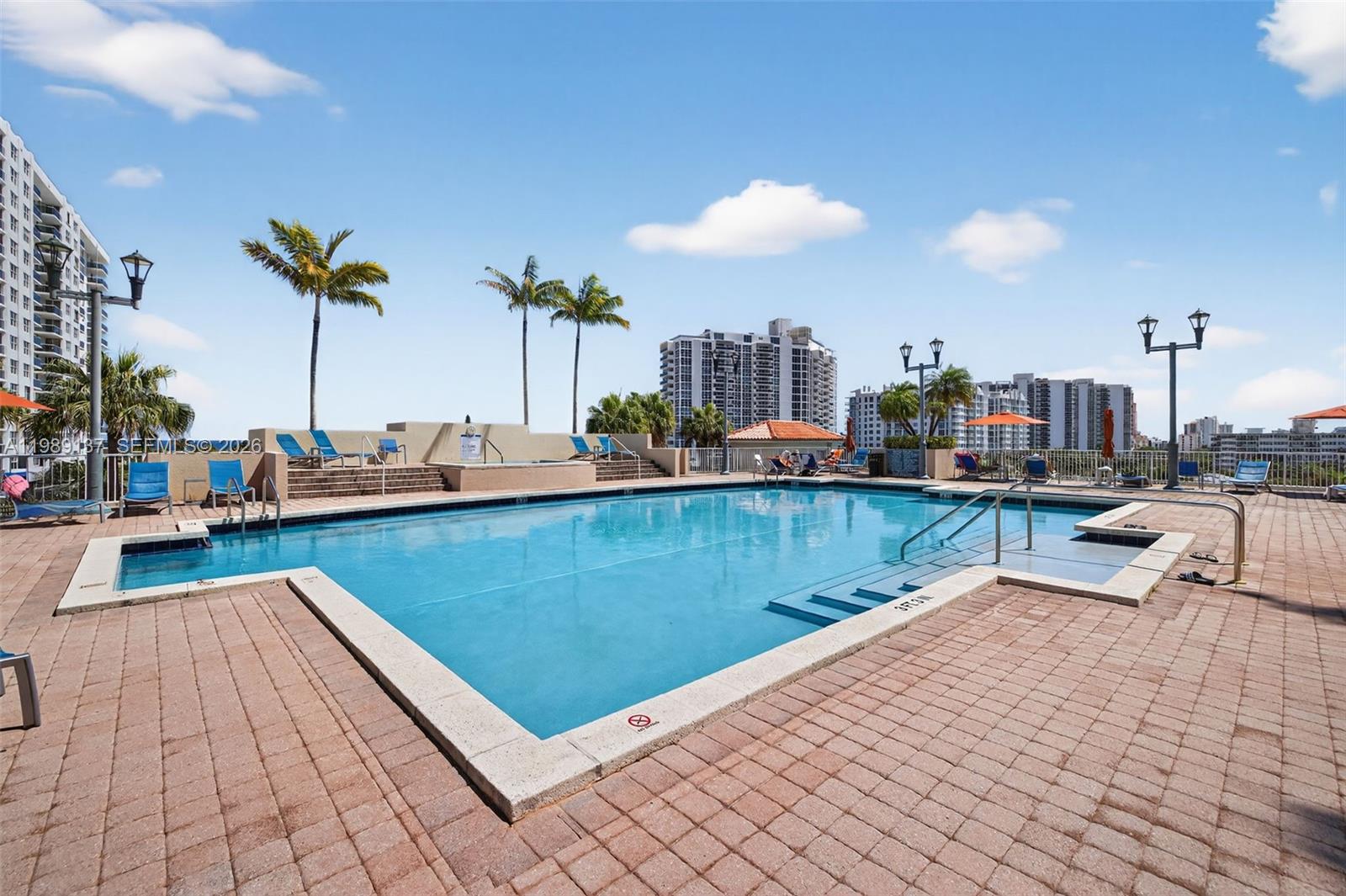 TIDES AT BRIDGESIDE SQUAR - Residential