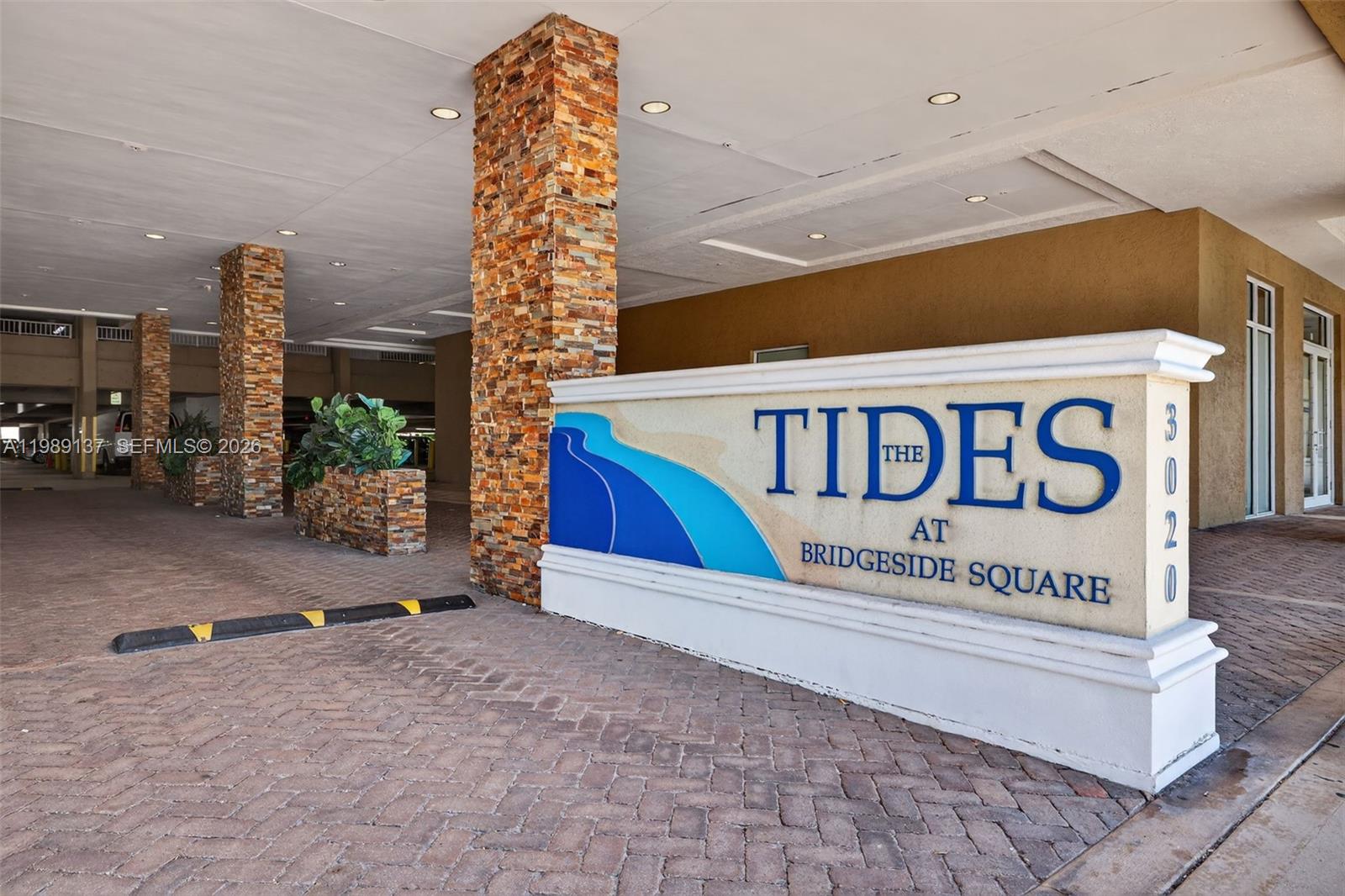 TIDES AT BRIDGESIDE SQUAR - Residential