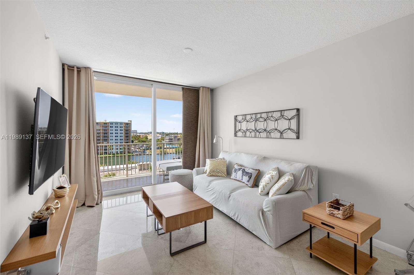 TIDES AT BRIDGESIDE SQUAR - Residential