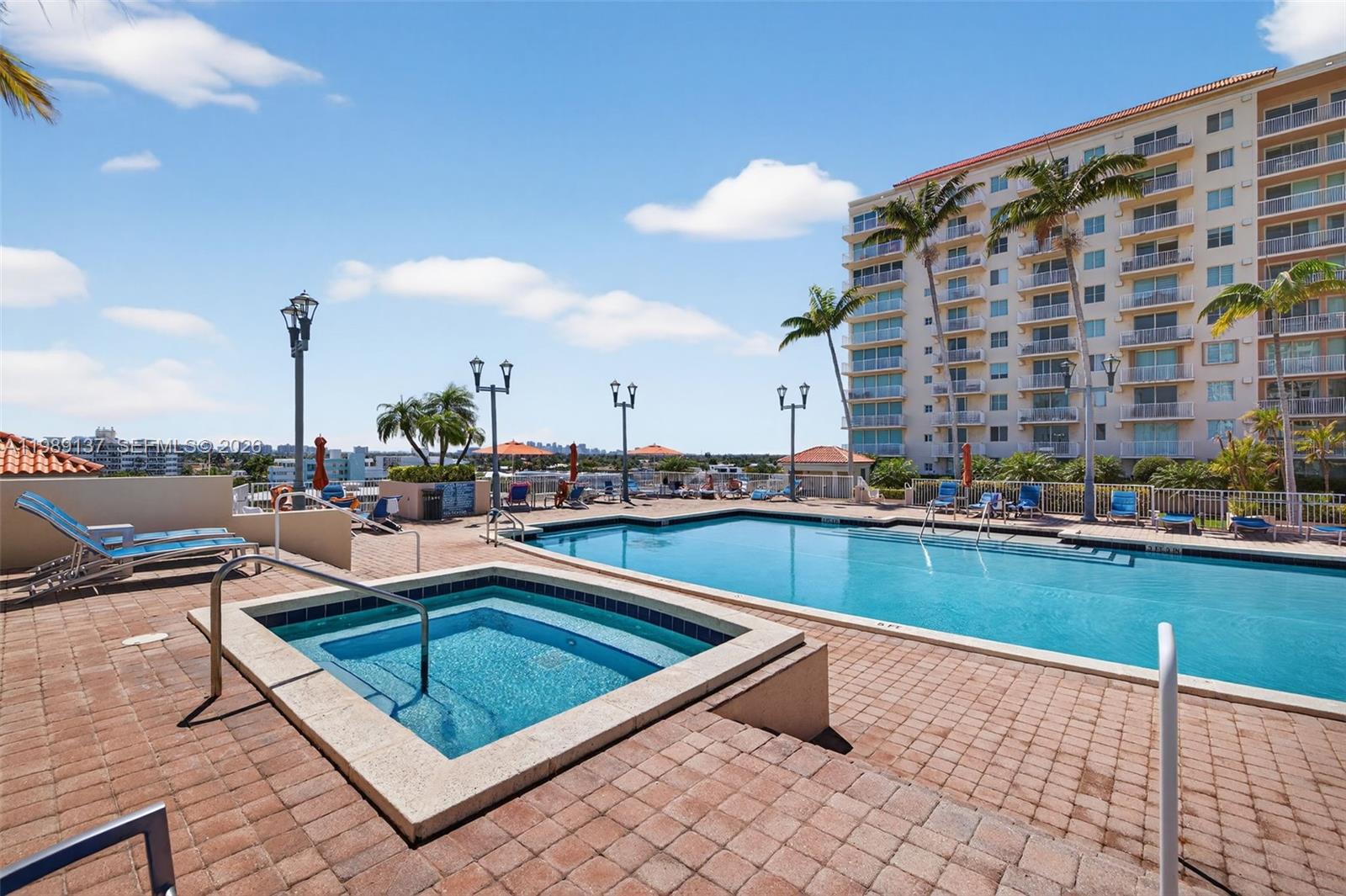 TIDES AT BRIDGESIDE SQUAR - Residential