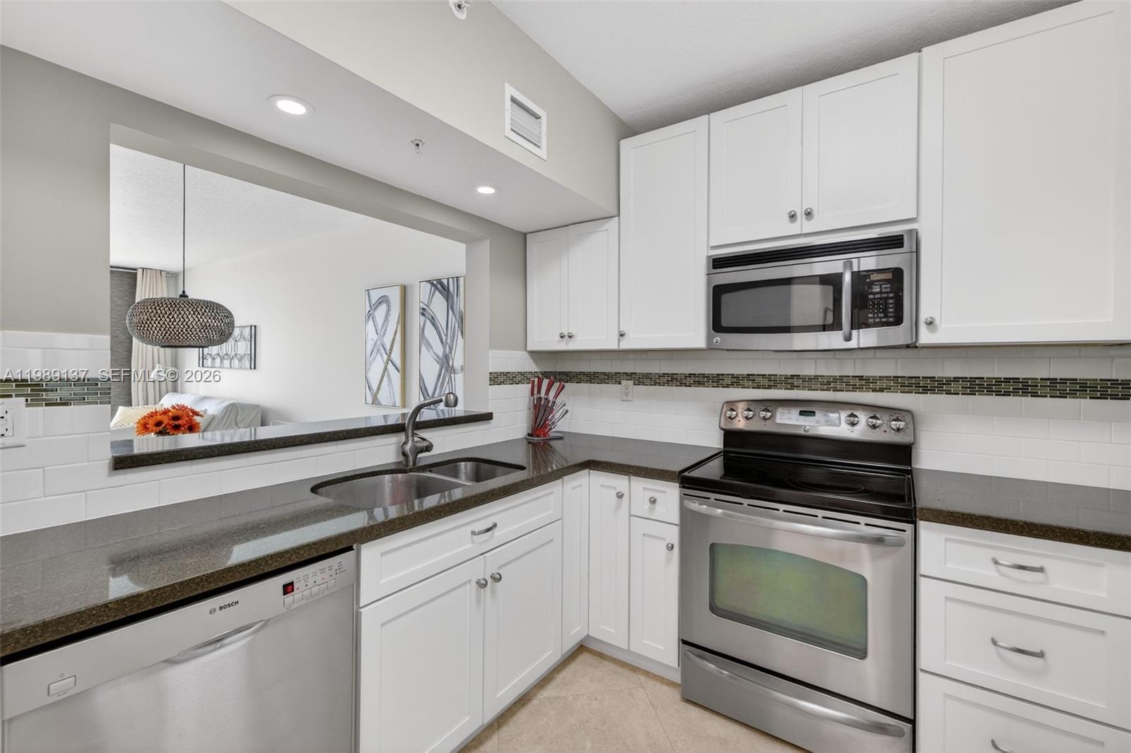 TIDES AT BRIDGESIDE SQUAR - Residential