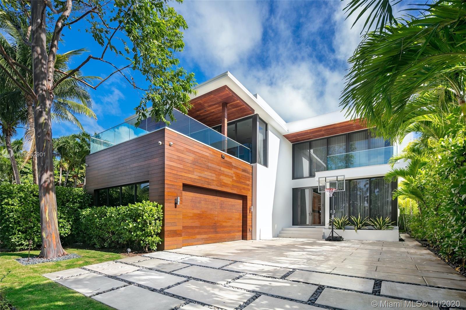 LA GORCE GOLF SUB - Residential