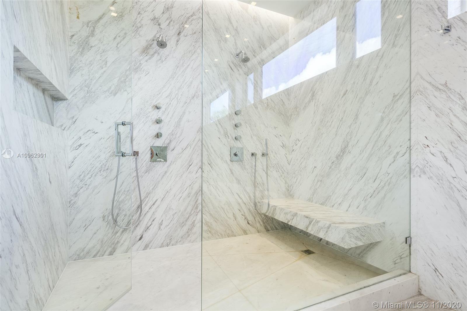 LA GORCE GOLF SUB - Residential