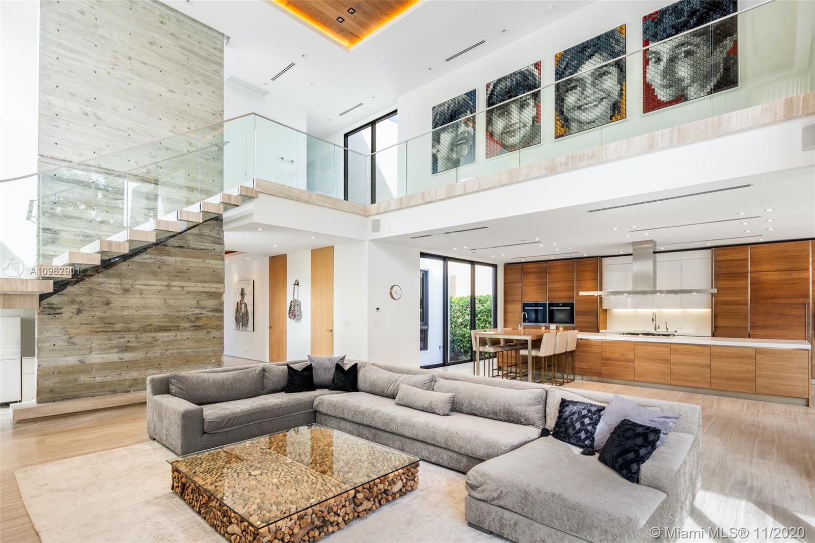 LA GORCE GOLF SUB - Residential