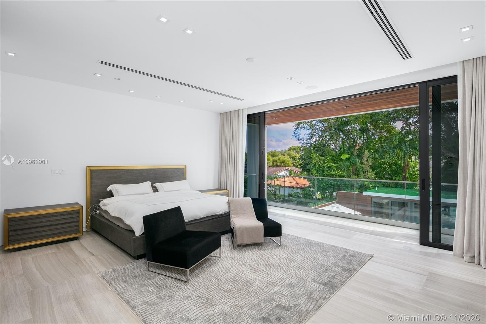 LA GORCE GOLF SUB - Residential