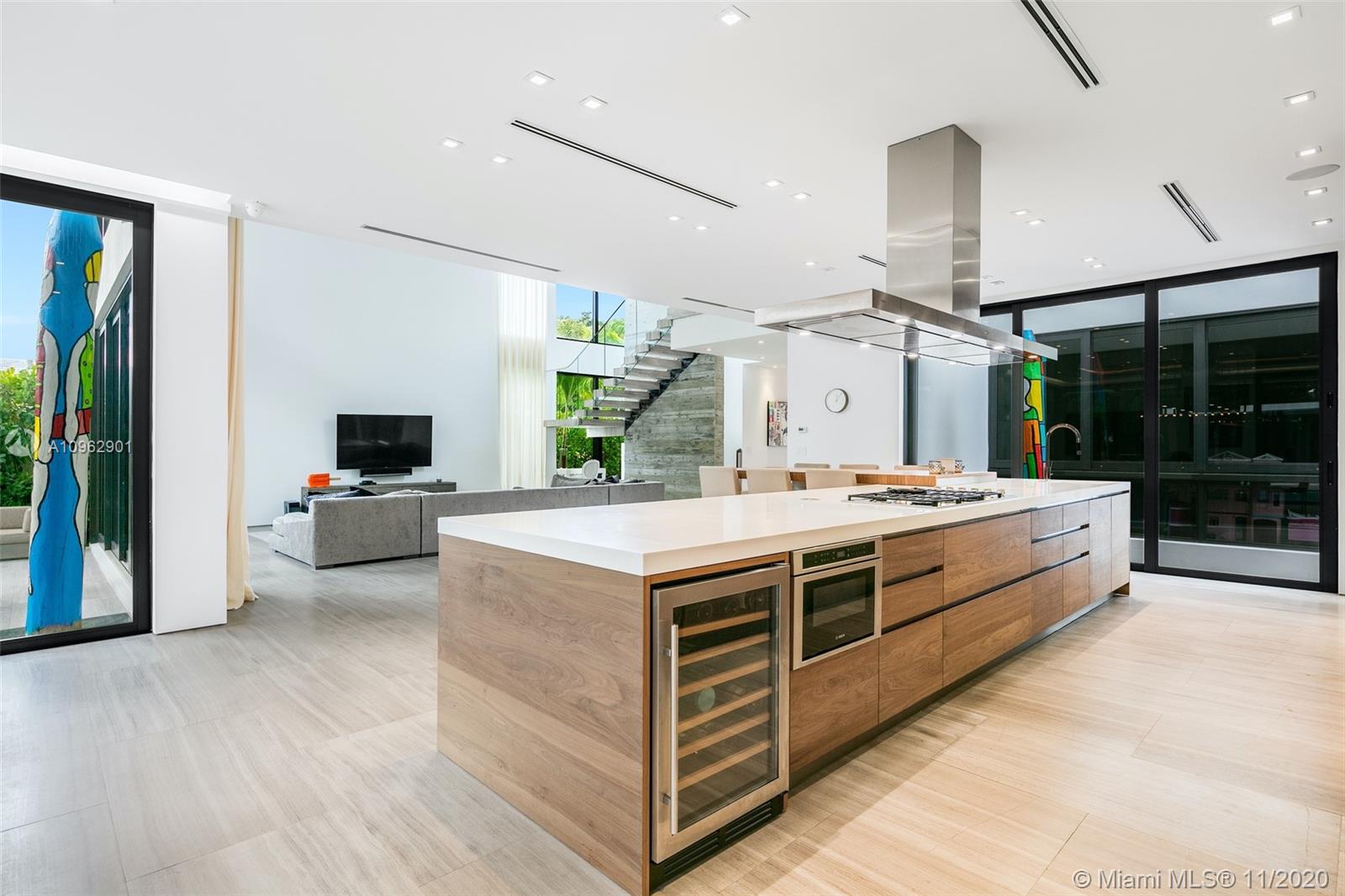 LA GORCE GOLF SUB - Residential