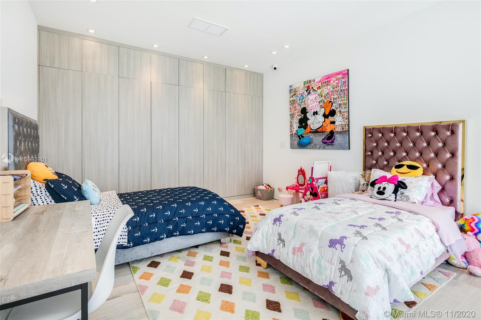 LA GORCE GOLF SUB - Residential