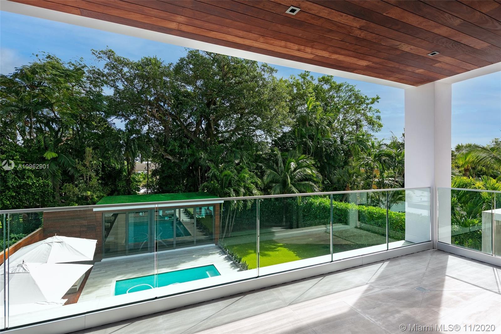 LA GORCE GOLF SUB - Residential