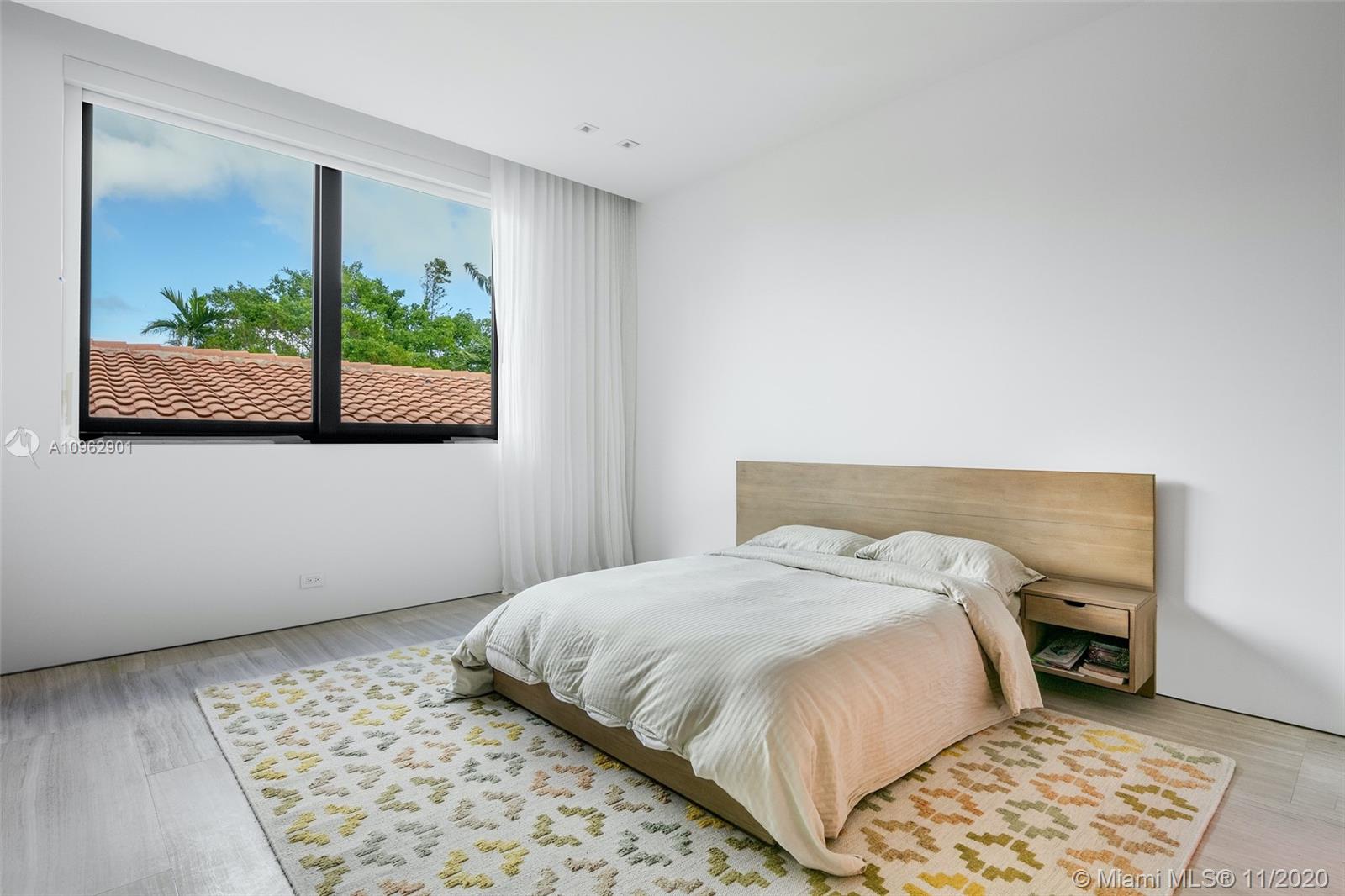 LA GORCE GOLF SUB - Residential