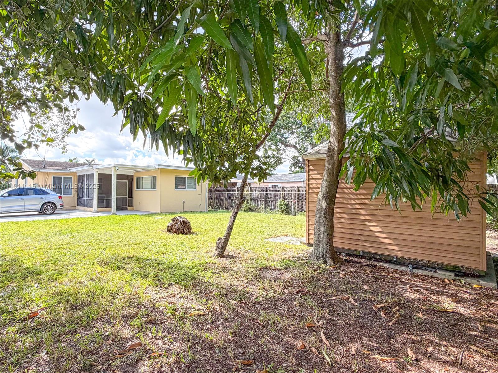 THE TROPICS AMD - Residential