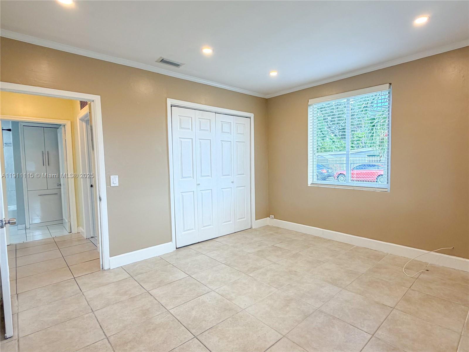 THE TROPICS AMD - Residential