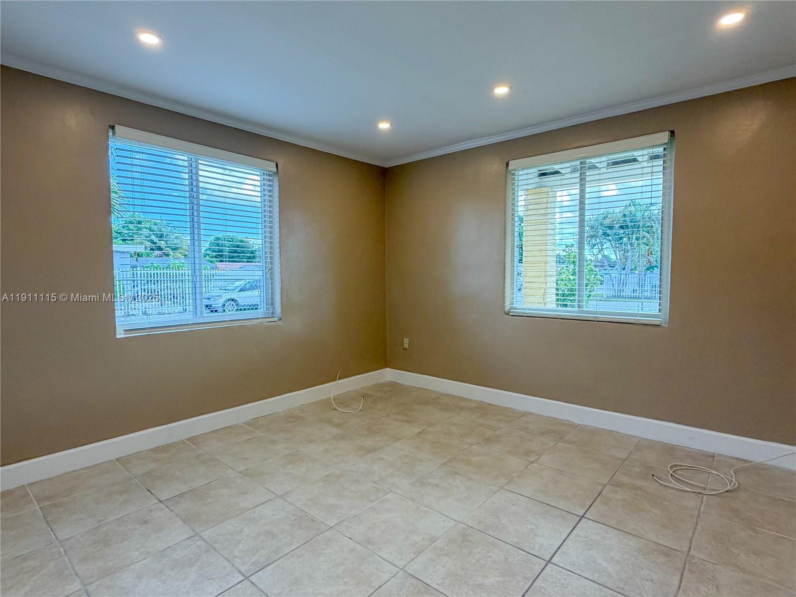 THE TROPICS AMD - Residential