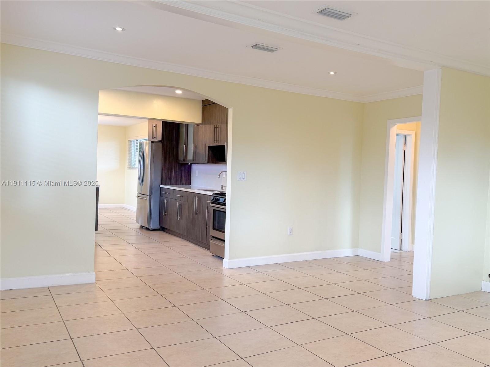 THE TROPICS AMD - Residential