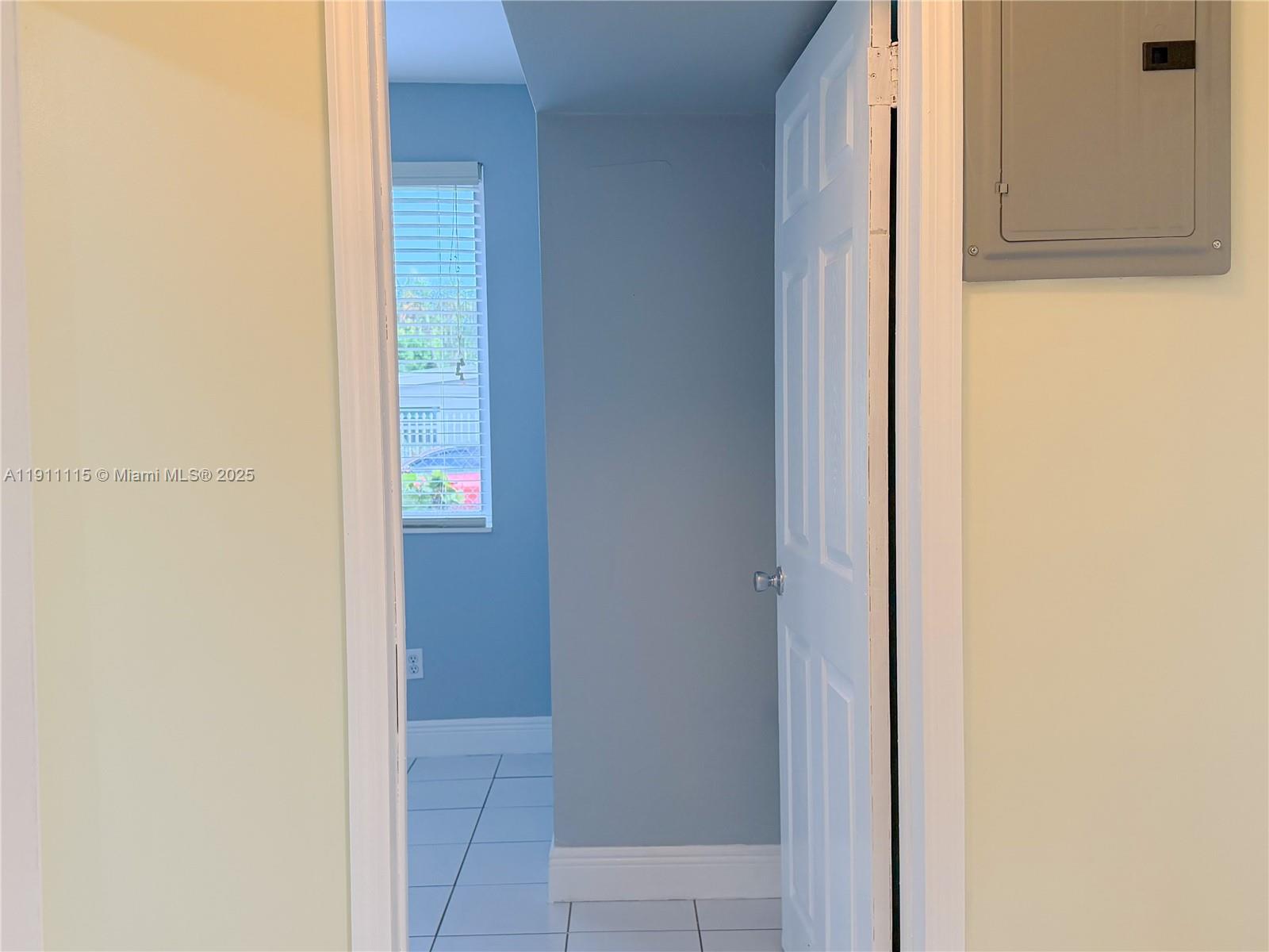 THE TROPICS AMD - Residential