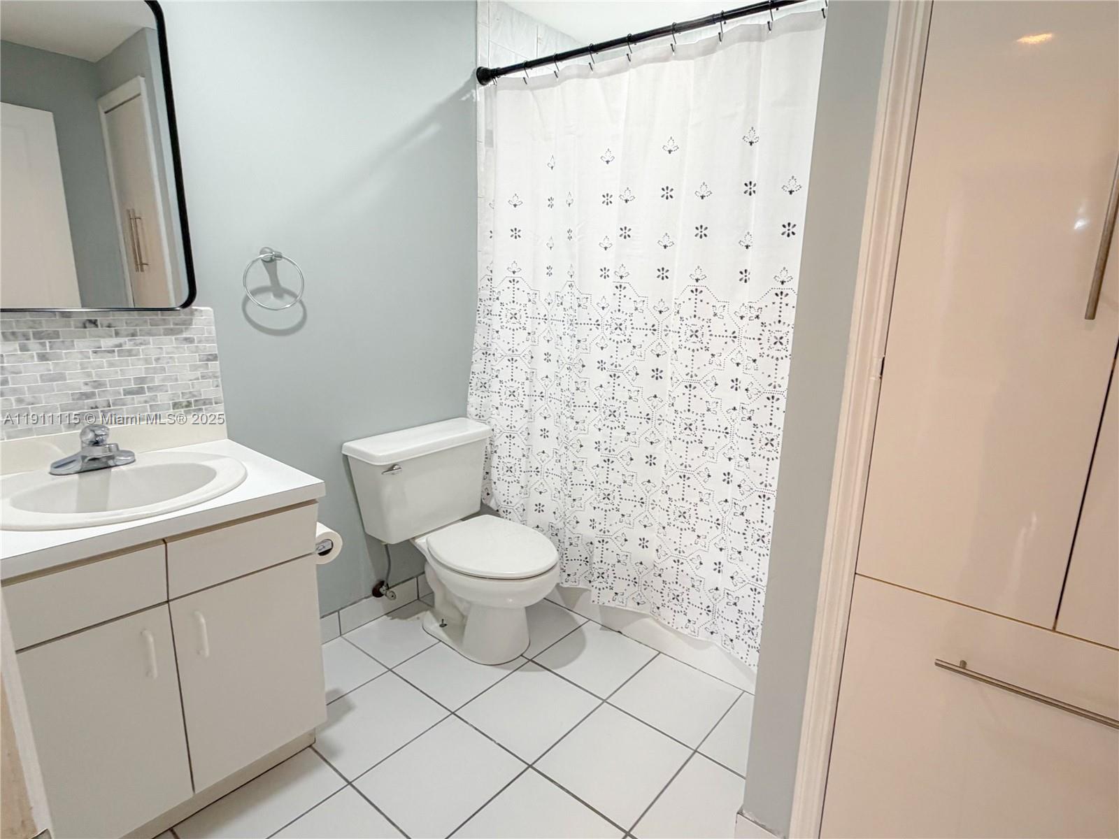 THE TROPICS AMD - Residential