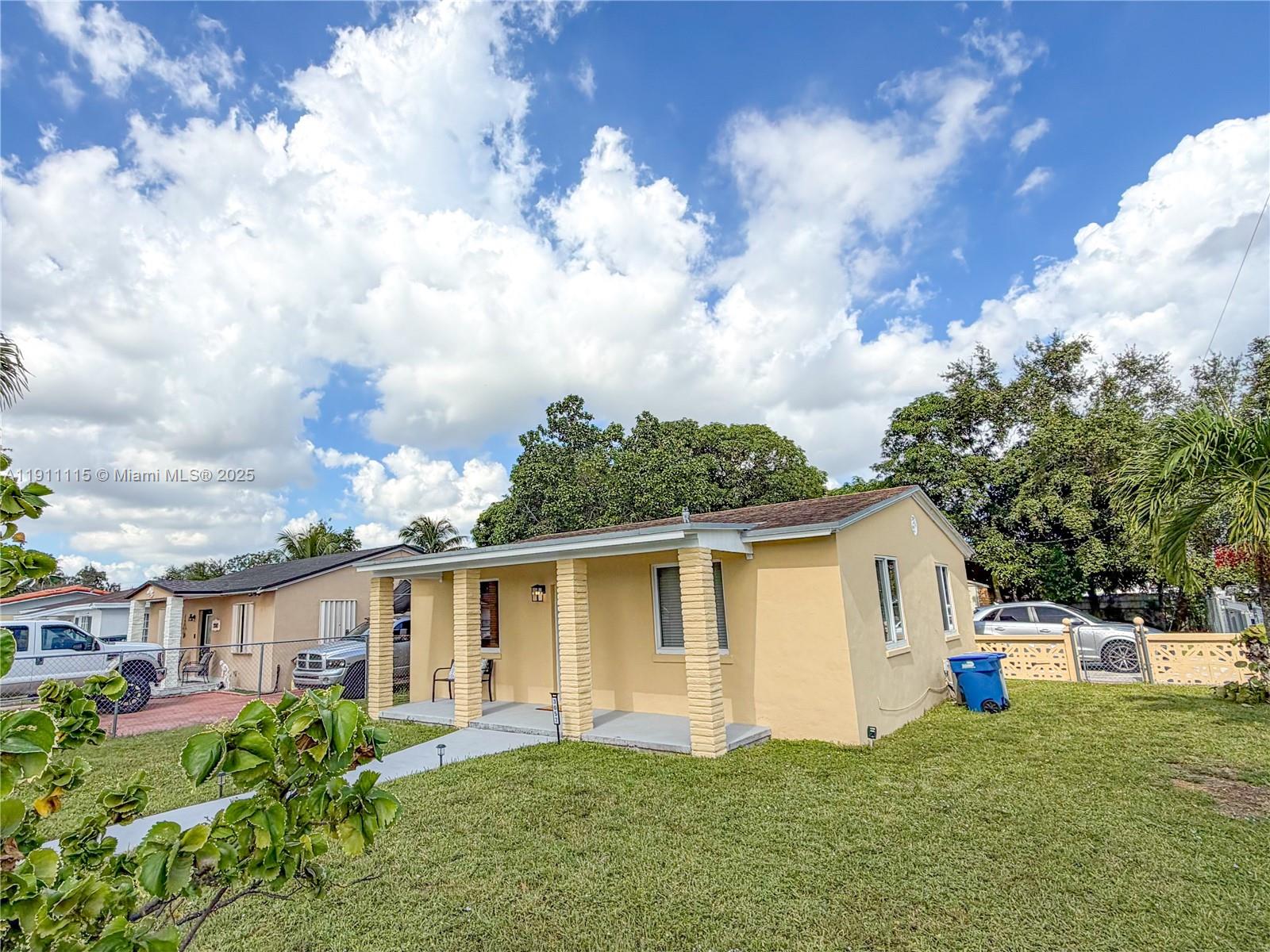 THE TROPICS AMD - Residential