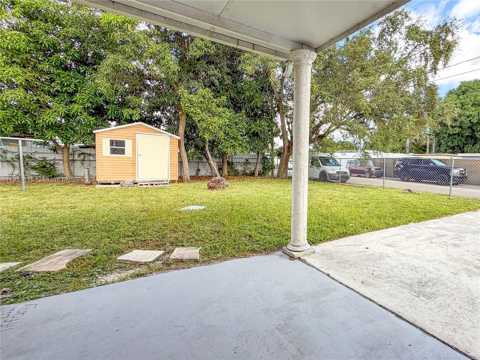 THE TROPICS AMD - Residential