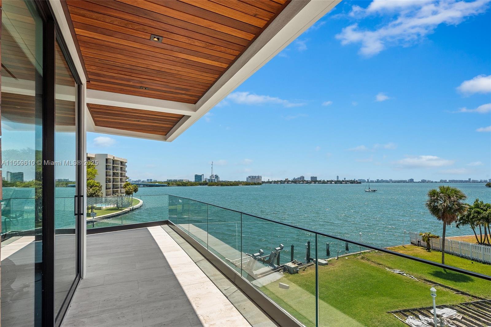 1133 Belle Meade Island Dr