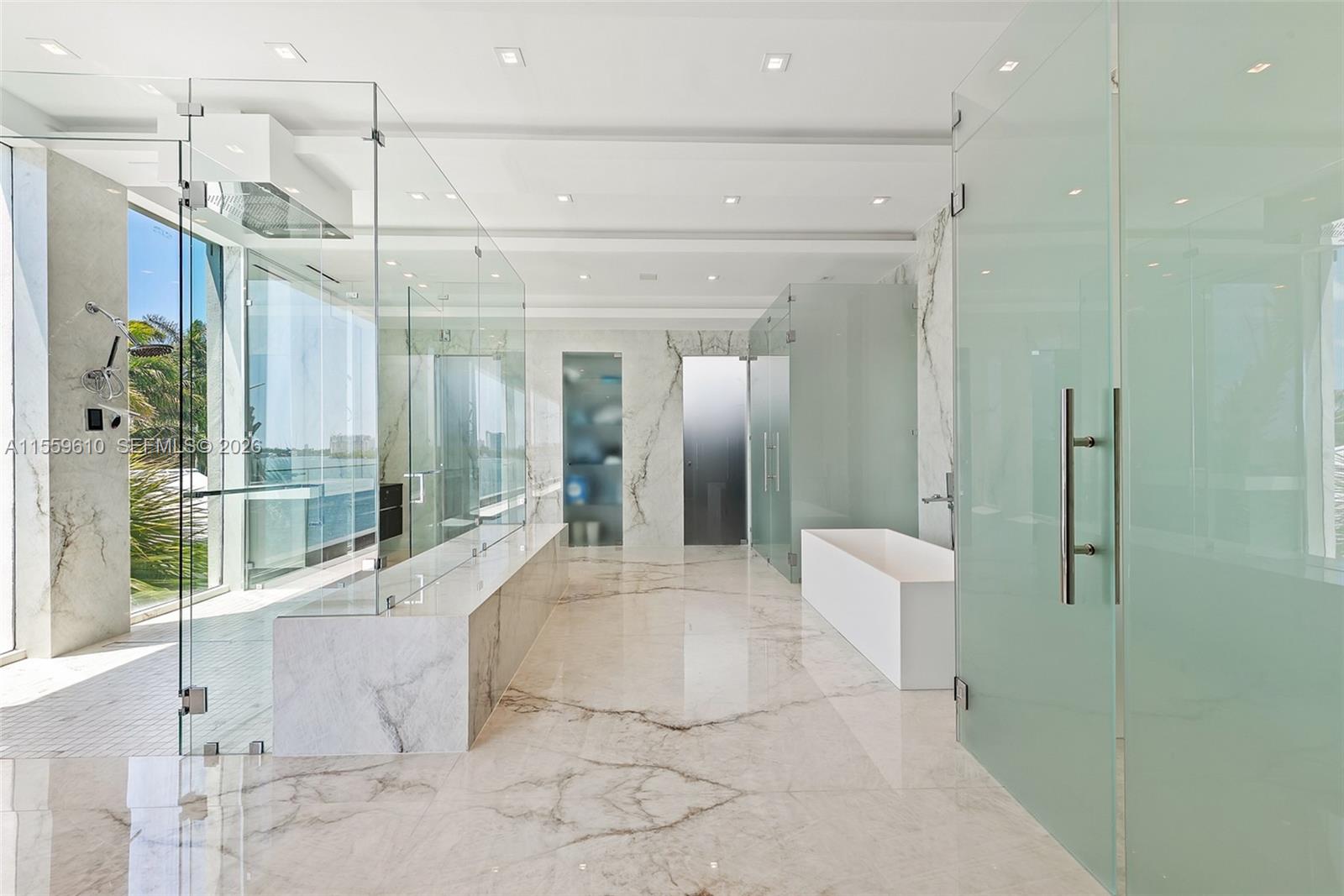 BELLE MEADE ISLAND - Residential