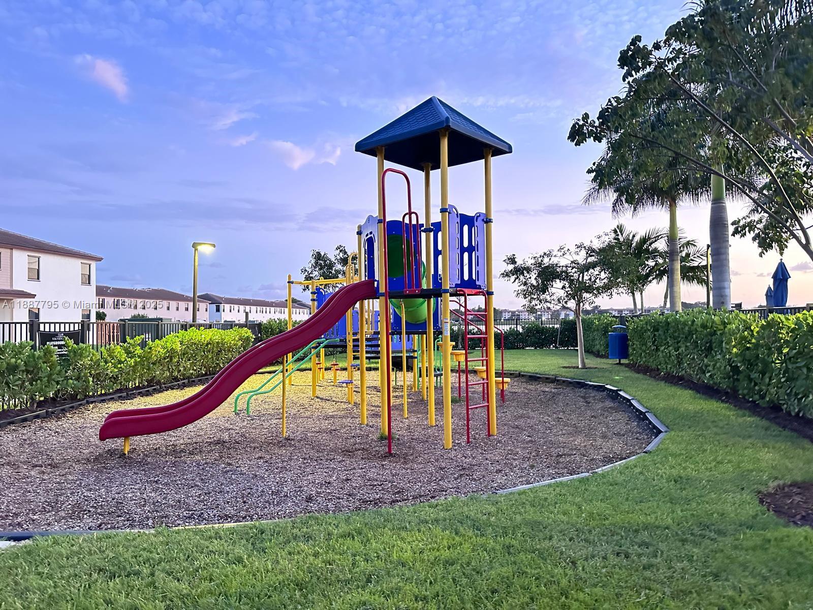 VIA VENTURA NEIGHBORHOOD - Residential Lease