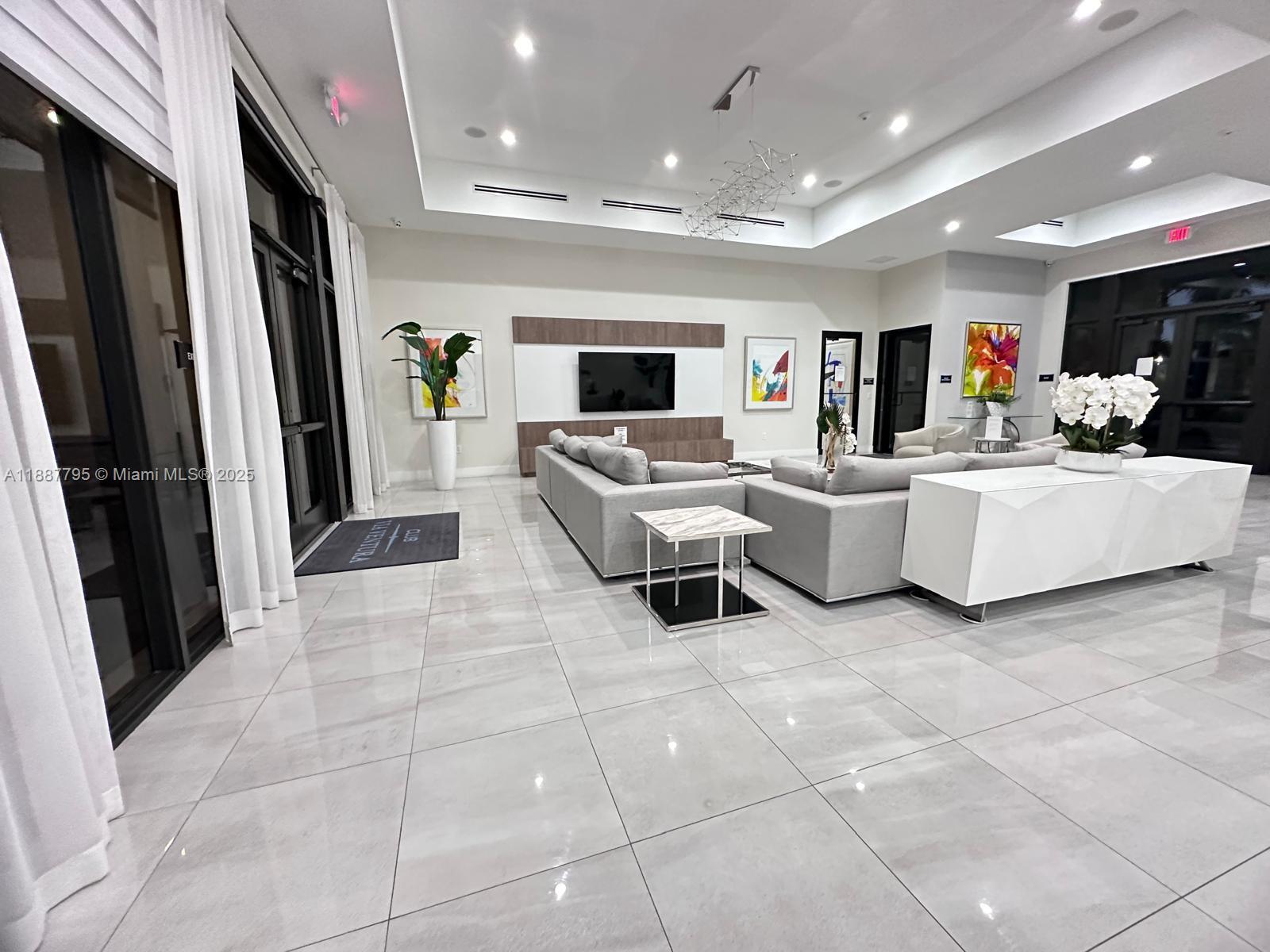 VIA VENTURA NEIGHBORHOOD - Residential Lease